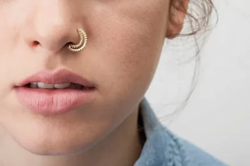 NOSE RING